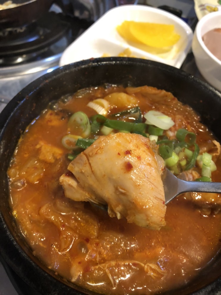 안산 중앙역 근처 닭도리탕 맛집 맵도리탕 - 점심특선 묵은지뚝닭