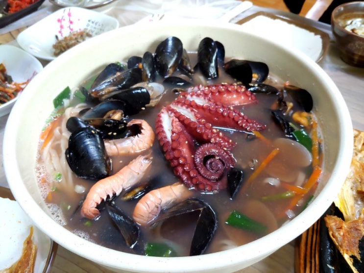  겨울 제주도 여행 제주맛집 든든한 한끼 맛있는참세상 맛참세 문어칼국수 국내산 제주옥돔구이