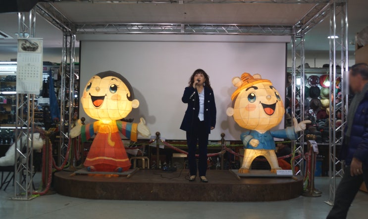  12/11 서울풍물시장 수요음악회 문선아님 신나는 공연!