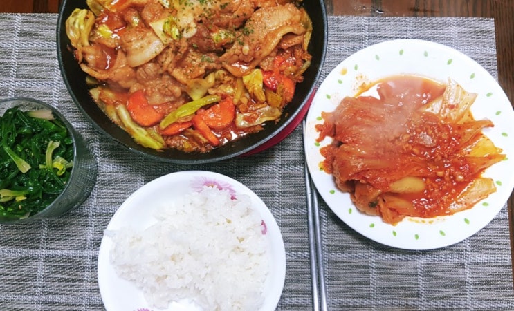  2019.12.18.묵은지찜과돼지불고기
