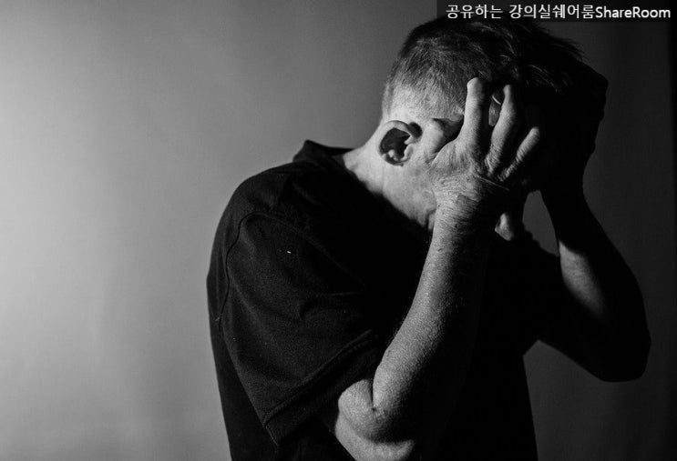  남성도 갱년기가 온다고요? 증상 및 예방법을 알아봐요