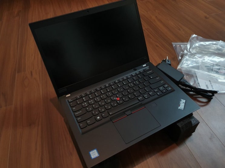  레노버 싱크패드 T490s / 레노버 씽크패드 T490s / Lenovo ThinkPad T490s 개봉기