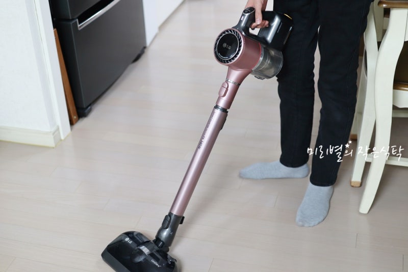 환기 어려운 겨울철 무선청소기 엘지 코드제로 A9 으로 물걸레청소까지 완벽하게~