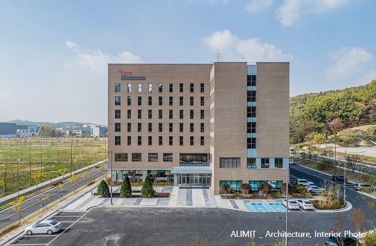  UST 다기능 복합지원시설 - 드론 사진, 건축사진촬영, 건축사진, 건물사진, 건축사진작가, 포토그래퍼