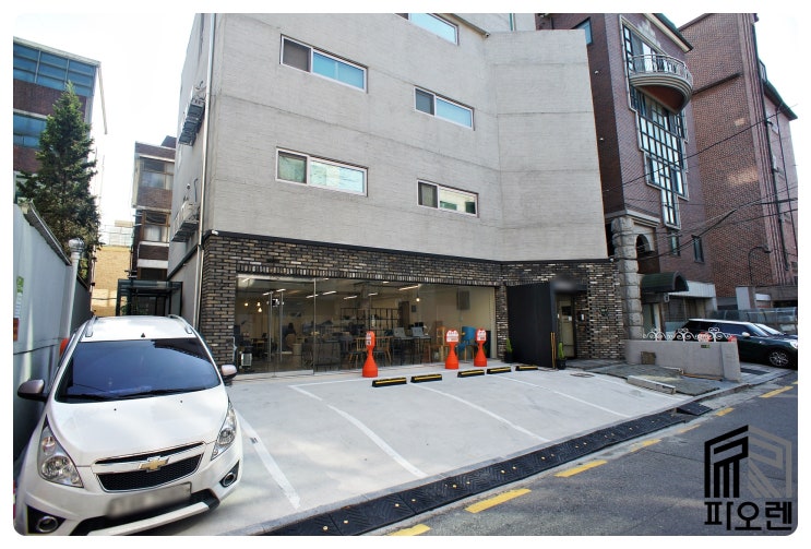  1층무권리상가 겸 사무실임대 - 전면 주차, 통유리, 내부 화장실 및 수도시설, 빠른입주, 경부고속도로 진입 수월, 7호선 및 9호선 역세권, 냉난방기 셋팅