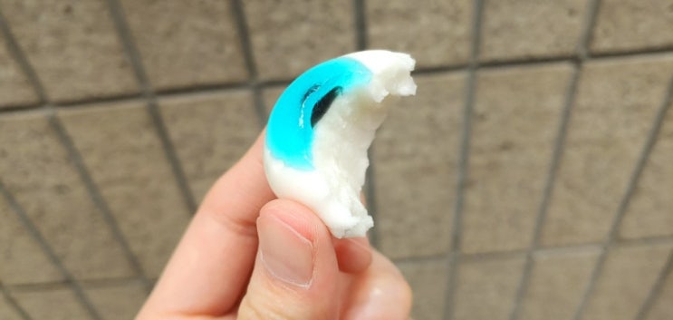  눈알젤리 (trolli)  :)   잉? 불량품을 발견했어요ㅋㅋㅋ