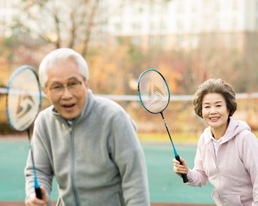  적당한 운동과 사회활동이 건강한 정신 만들 것!