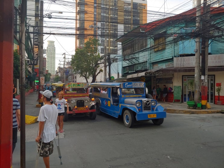 [마닐라여행] 필리핀 교통수단 지푸니, 트라이씨클, 흰택시, 그랩 -마닐라 VIP투어전문 오카다투어