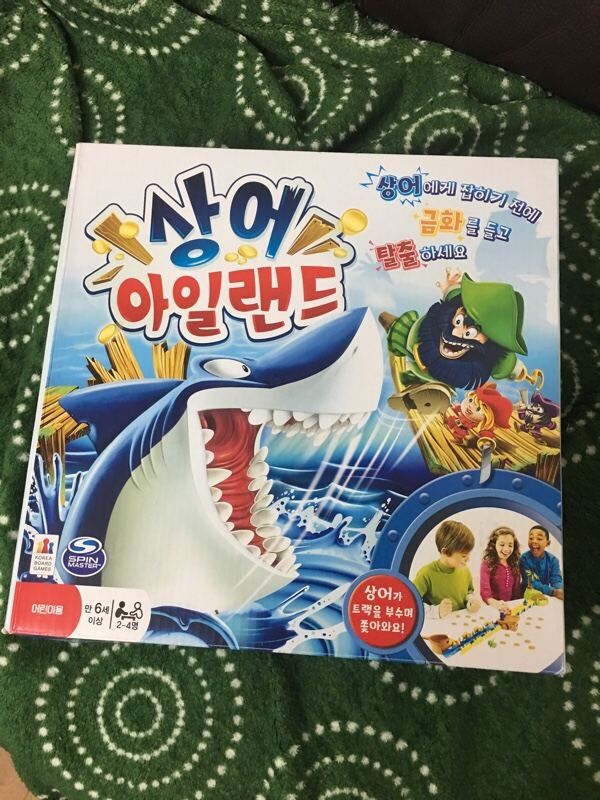  스릴 넘치는 유아 보드게임 - 상어 아일랜드 소개