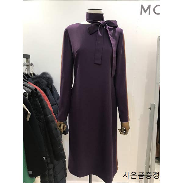   현대백화점모조에스핀 J184MSE059 테잎장식H라인원피스 
