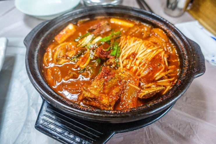 살살 녹는 돼지갈비찜 남해 화암정 독일마을 맛집