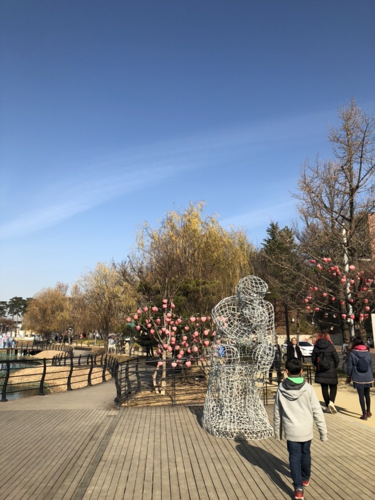  대구 수성못 미즈컨테이너 그리고 카페