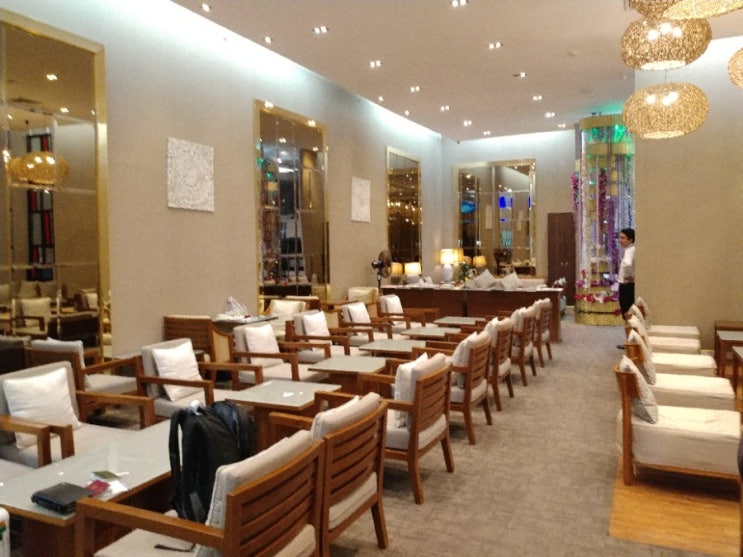  치앙마이 공항 코랄 라운지 Coral Lounge 조용히 쉬어가기 좋았다