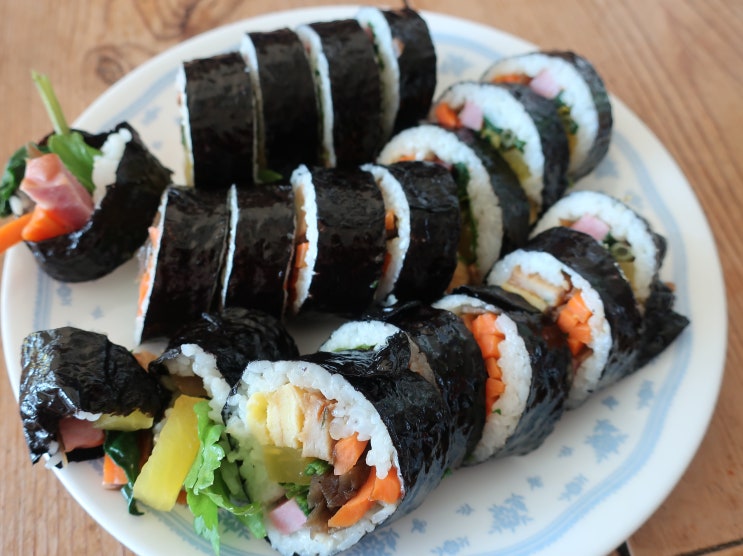  은근히 맛있는 셀러리김밥....