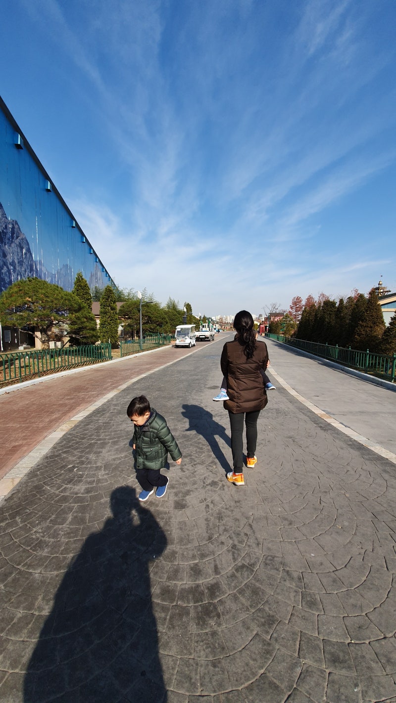 3살/5살 아이와 갈만한곳] 과천서울 경마공원 렛츠런파크 포니랜드/놀라운지/시크릿웨이 투어! : 네이버 블로그, image size:800x1422