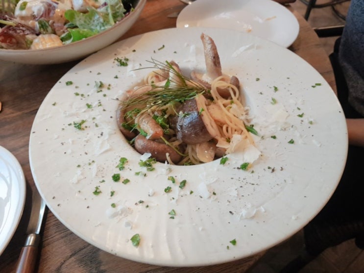  맛있어서 연속 방문한 상무지구 [테이트모던]