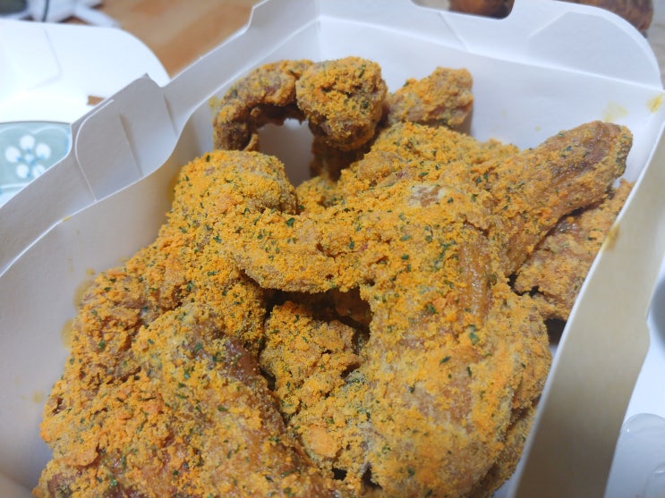  bhc치킨 메뉴 추천 뿌링클 치즈볼 기프티콘 사용법 (칼로리, 가격)