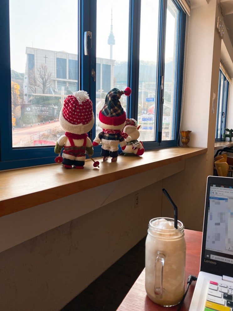 [서울 남산 카페] 남산타워가 보이는 귀여운 카페 커피쉬(coffeesh)