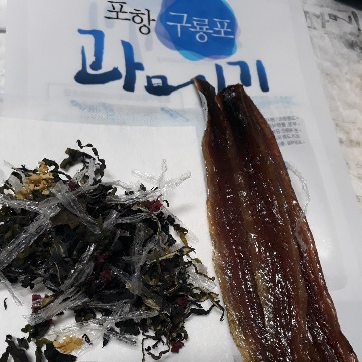   굿종합유통과메기 구룡포산지직송과메기 옵션선택 해초7종 추가구성 신선한해초7가지를그데로 10마리 반손질진공포장해초7종 
