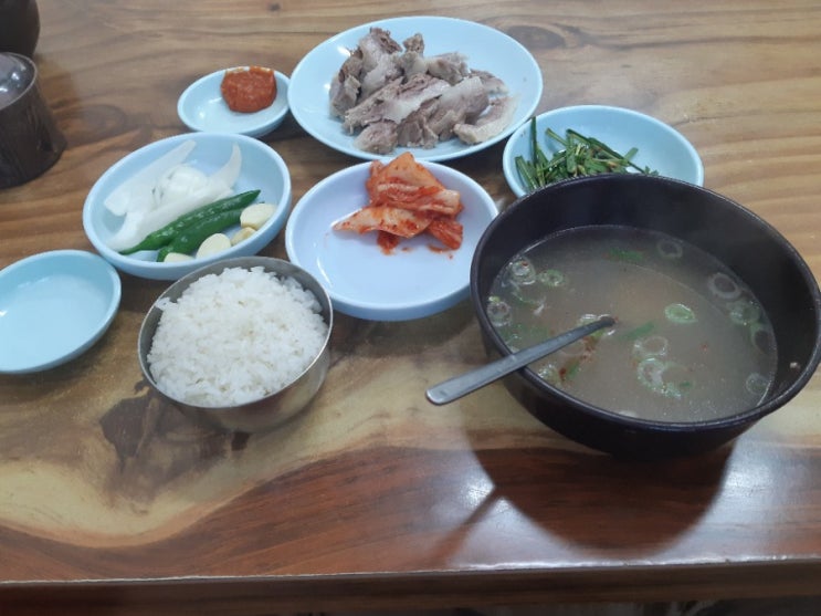 부산 할매국밥 수육백반 후기 부산 할매국밥 수육백반 후기