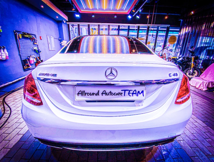  벤츠 AMG C43 4Matic 앞 유리 유막 제거 후  발수코팅 시공 By 올라운드오토케어 디테일러 정경수