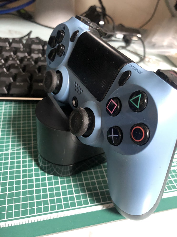  주변기기] PS4 정품 Dualshock4 충전 거치대