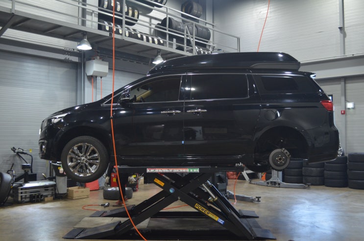  구미 콘티넨탈타이어 JH타이어 올뉴카니발리무진 235/55R19 UC6 SUV 구미수입타이어