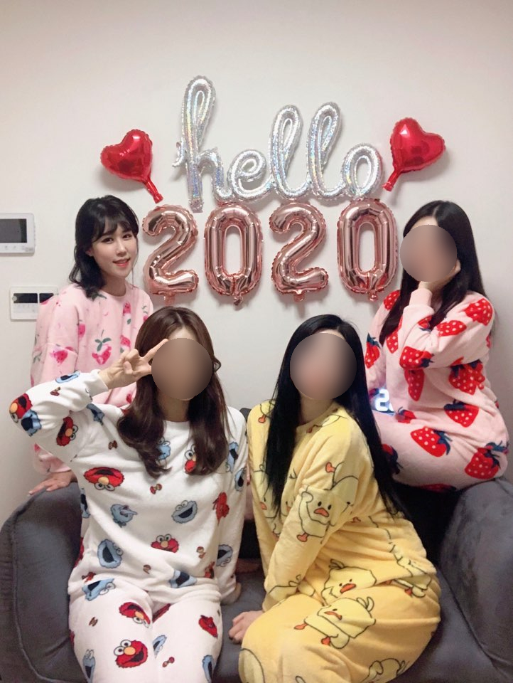  [Journal] 파자마 알콜 파티로 장식한 송년회 4차띠