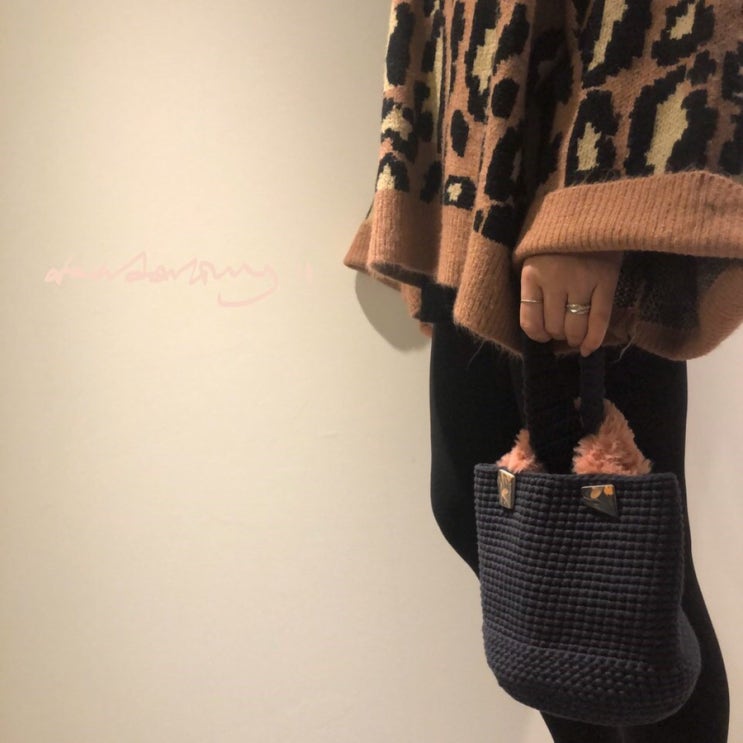  "모듈원형봉다리백"-차콜,피치핑크퍼