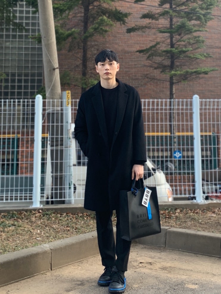 남자봄코디 - 라프시몬스 뉴러너, BBYB가방, 컨셉원슬렉스를 활용한 코디