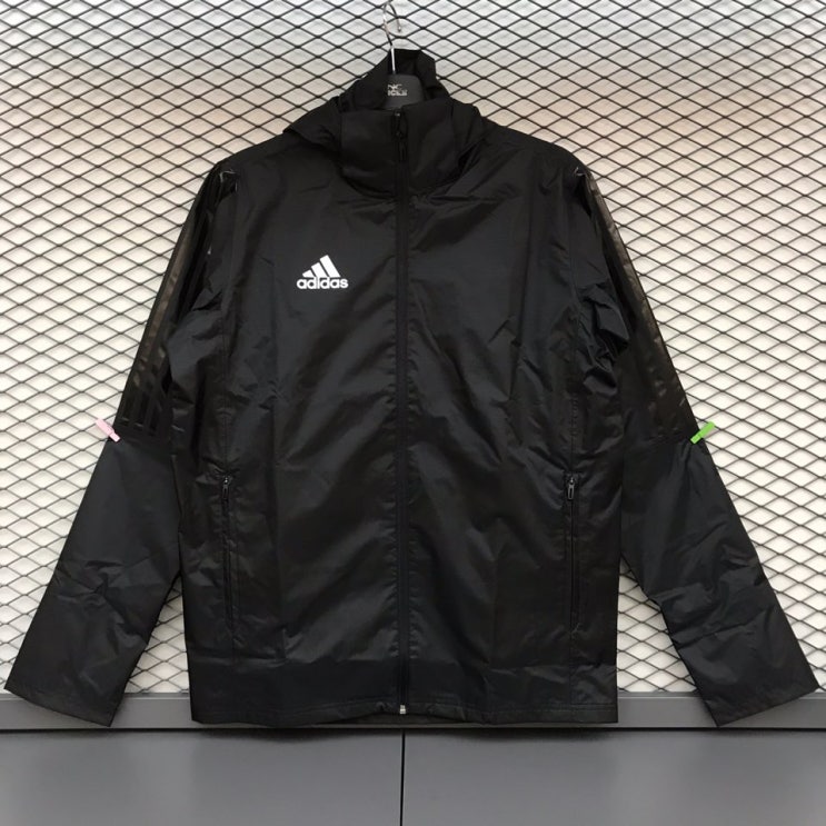  아디다스 [ADIDAS] TIRO17 STRM JKT (ADJJ93AY2890) ' 후드 탈부착가능하고 기본로고로 깔끔해서 입으면 이쁜 티로17 스톱 자켓!! 바람막이