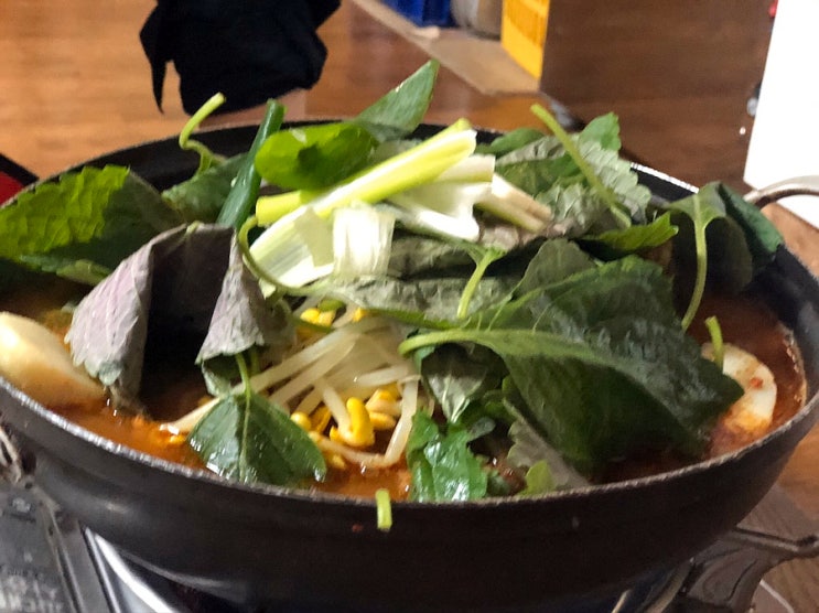  속을 개운하게 해장하러 왔어요 예술의 전당 남부터미널 근처 숨은 맛집 호남집 뼈다귀 감자탕 보양식 국물 볶음밥 반주