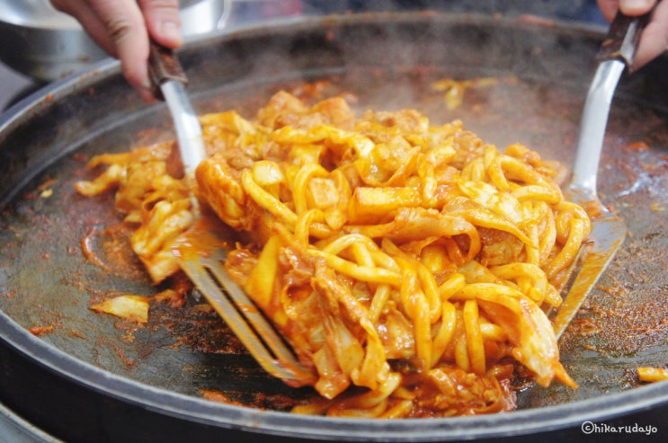 일산 닭갈비 맛집 김치들어간 오닭가닭 닭갈비 신박해~