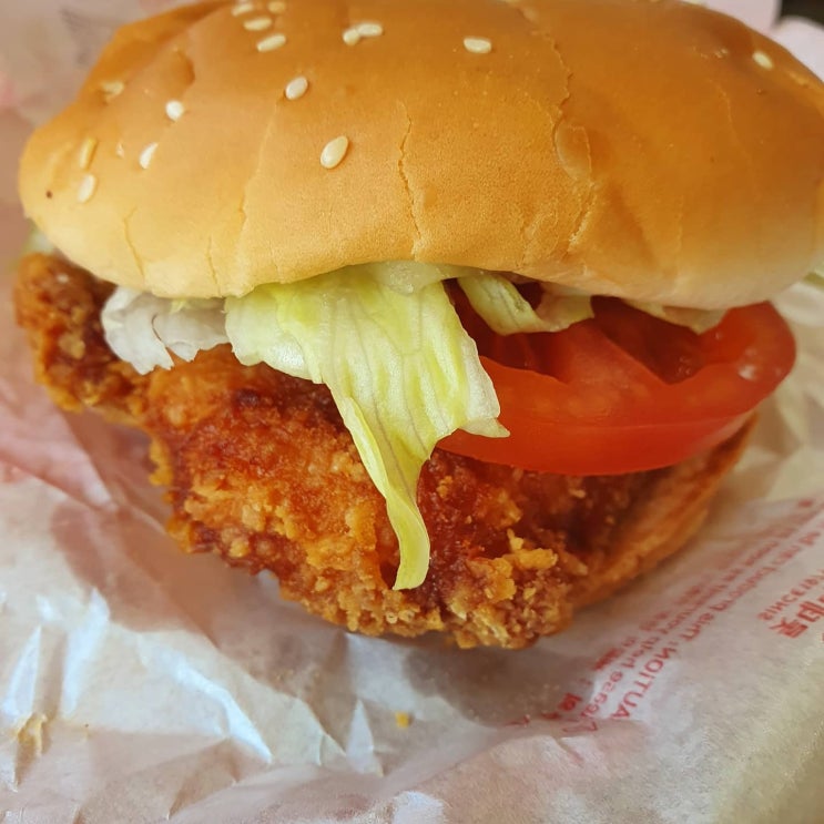 롯데리아 핫크리스피버거, 너무 맛있잖아 롯데리아 핫크리스피버거, 너무 맛있잖아