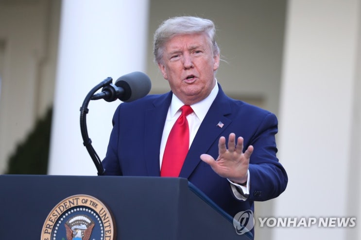 트럼프 "사우디·러시아, 곧 유가전쟁 끝내는 데 합의할 것" 트럼프 "사우디·러시아, 곧 유가전쟁 끝내는 데 합의할 것"