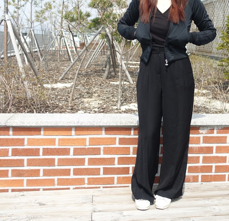  20대여자옷쇼핑몰 포유어데이 옷으로 뽐내자