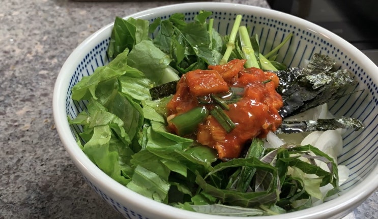  봄 제철 음식_멍게비빔밥