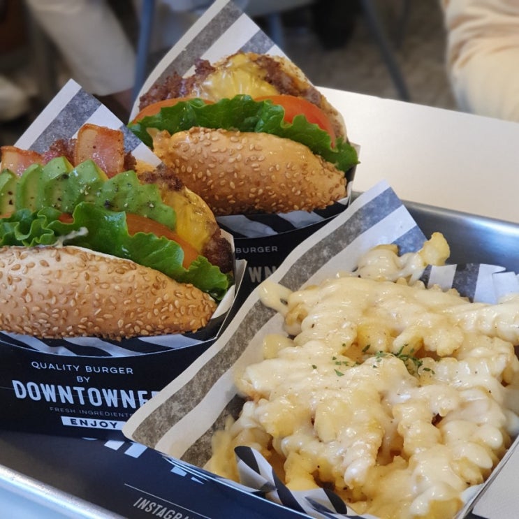  송리단길 맛집 (석촌호수/잠실송파석촌) : 다운타우너 수제버거