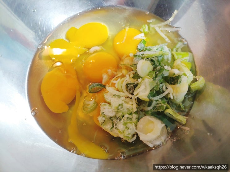 [계란말이 만들기]후라이팬으로 계란말이 만들기/후라이팬 계란말이 만드는 방법
