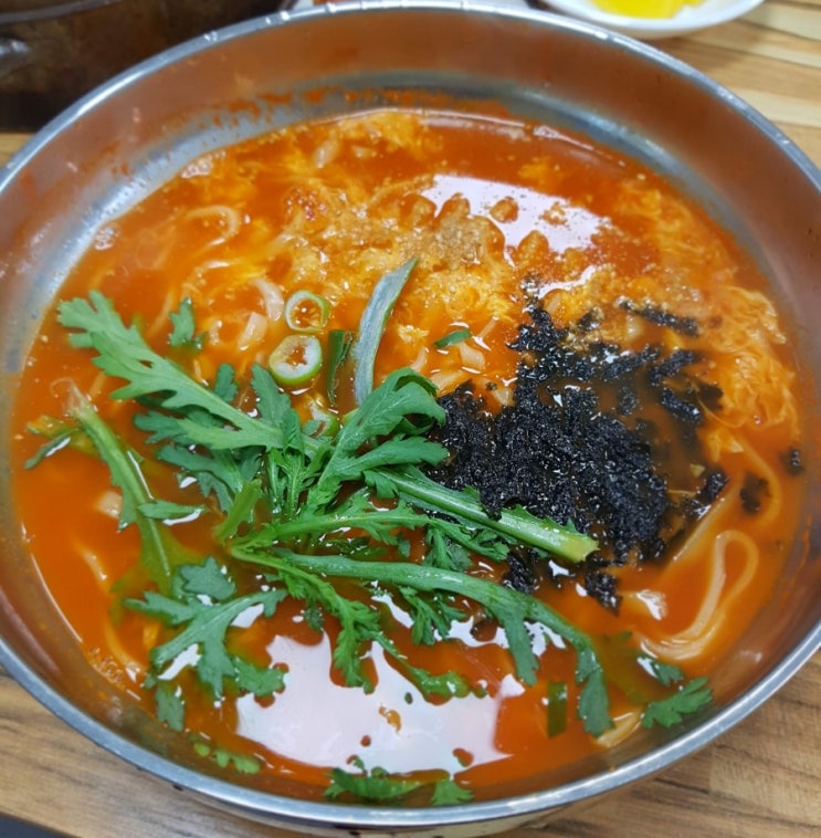  인천 칼국수 / 인천 칼국수 맛집 / 서구 맛집 / 얼큰한 국물에 속이 다 풀리는 <공주얼큰이칼국수>