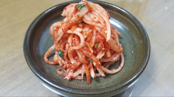 백종원 무생채 만드는법 절이지 않고 후딱 만드는데 맛있어!