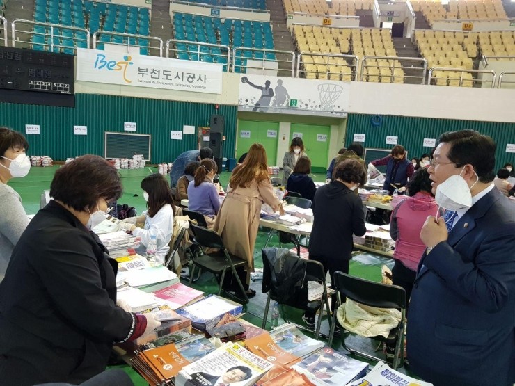  [부천을 후보 설훈] 현대박화점 로데오거리에서 인사드렸습니다.