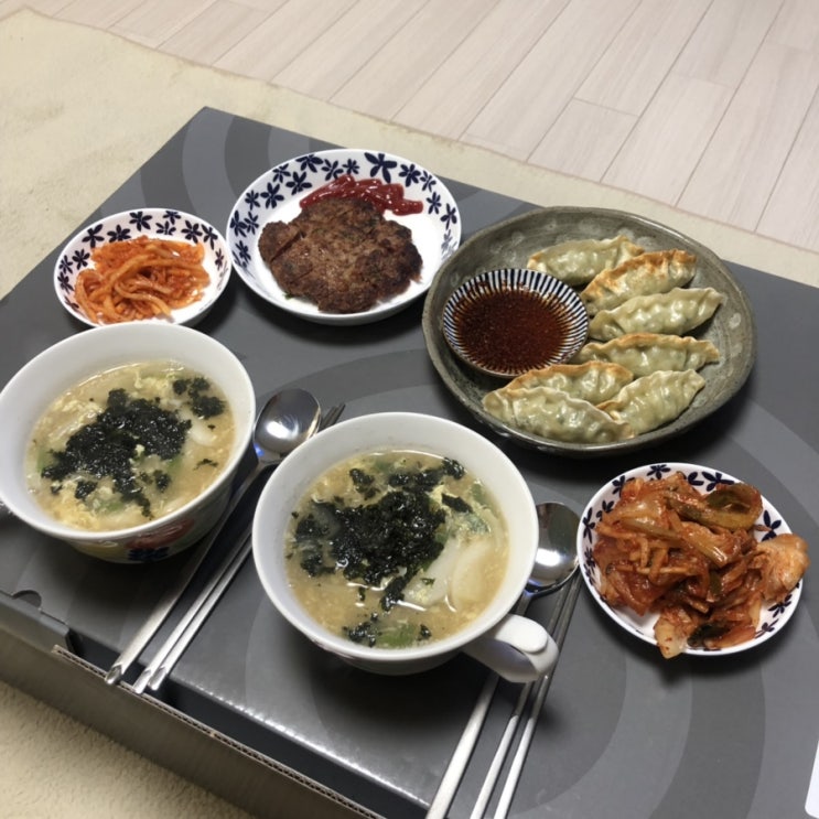 [간단한 떡국 만들기] 떡국 레시피, 냉장고 파먹기, 자취생 밥상