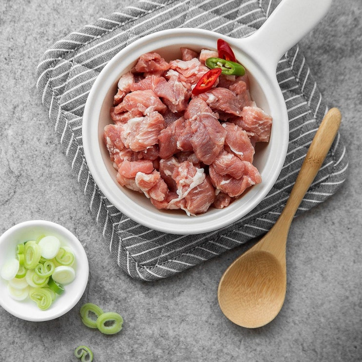 (로켓배송)돈마루 한돈 앞다리 찌개용 (냉장), 500g, 1개 추천해요 (로켓배송)돈마루 한돈 앞다리 찌개용 (냉장), 500g, 1개 추천해요