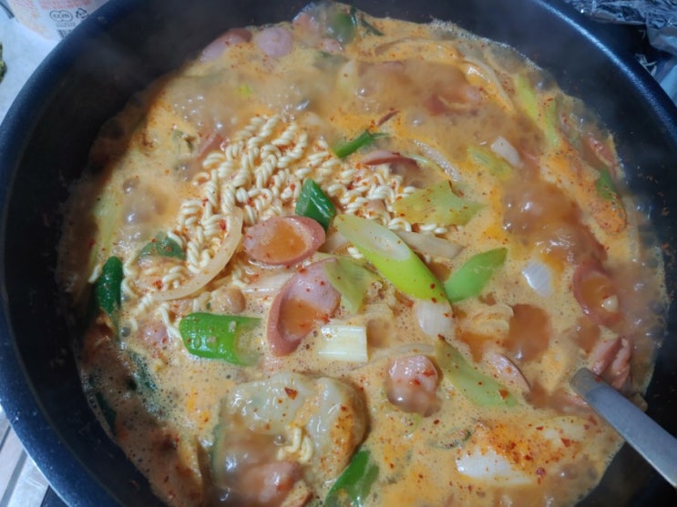 부대찌개 밀키트 부대찌개맛집 뚱쓰부대찌개 쿠킹박스