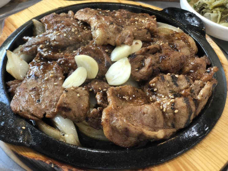  안산 반월 양지뜰 돌솥 매일 출근 가능