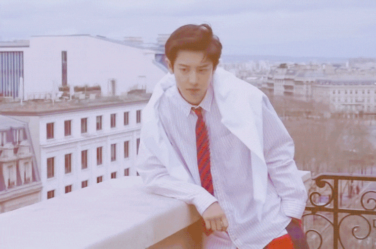 EXO 찬열 더블유 코리아 타미나우 화보 컷 움짤! EXO 찬열 더블유 코리아 타미나우 화보 컷 움짤!