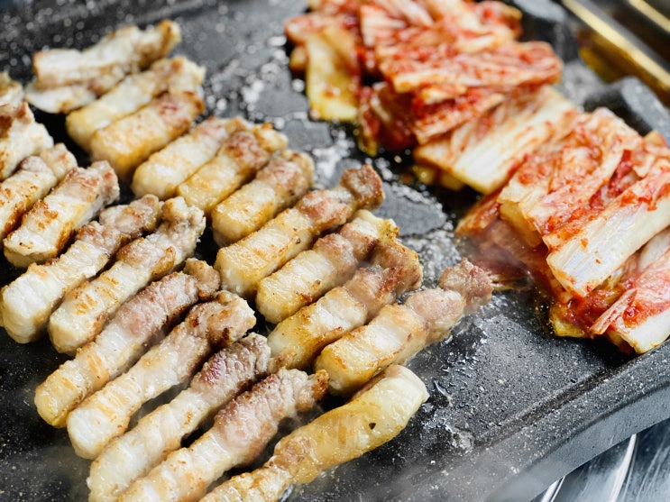  [내방역 맛집] 구워주는 맛있는 숙성 삼겹살집 '돝플러스'