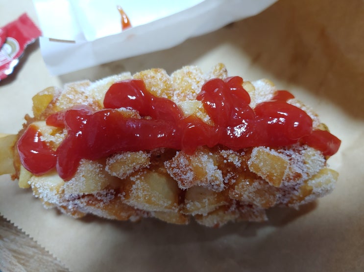  명랑핫도그 감자통모짜 참 맛있다