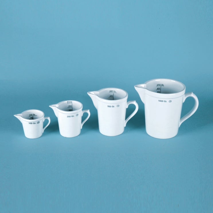 Porcelain Beaker with Handle / 자제 핸들 비이커
